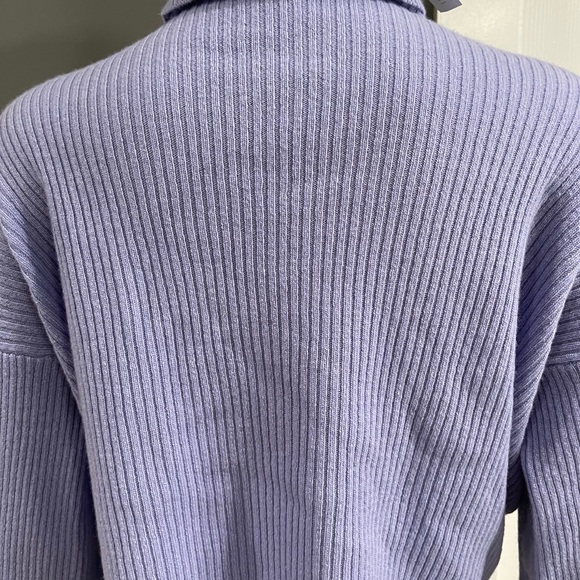 Andamane Hanya Cropped Turtleneck Sweater - Picture 12 of 12